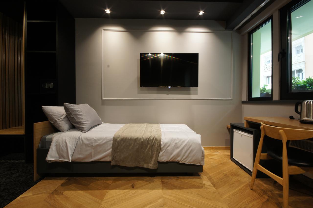 Hotel London B&B Skopje Luaran gambar